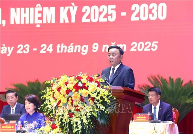 Đồng chí Trần Cẩm Tú, Ủy viên Bộ Chính trị, Thường trực Ban Bí thư, Bí thư Đảng ủy các cơ quan Đảng Trung ương, phát biểu khai mạc Đại hội. Ảnh: TTXVN.