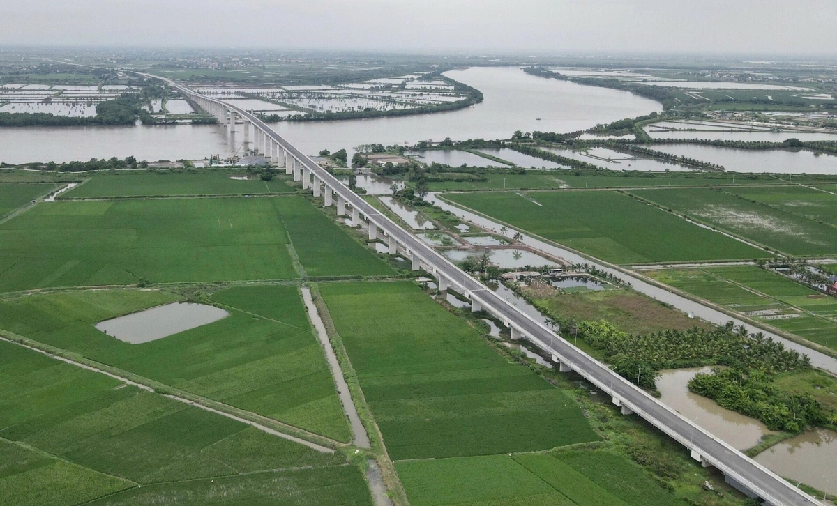 Khi được nâng cấp thành cao tốc, tại khu vực sông Văn Úc sẽ được xây dựng thêm đơn nguyên cầu Văn Úc 2