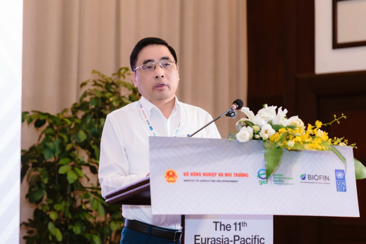 Thứ trưởng Nguyễn Quốc Trị: 