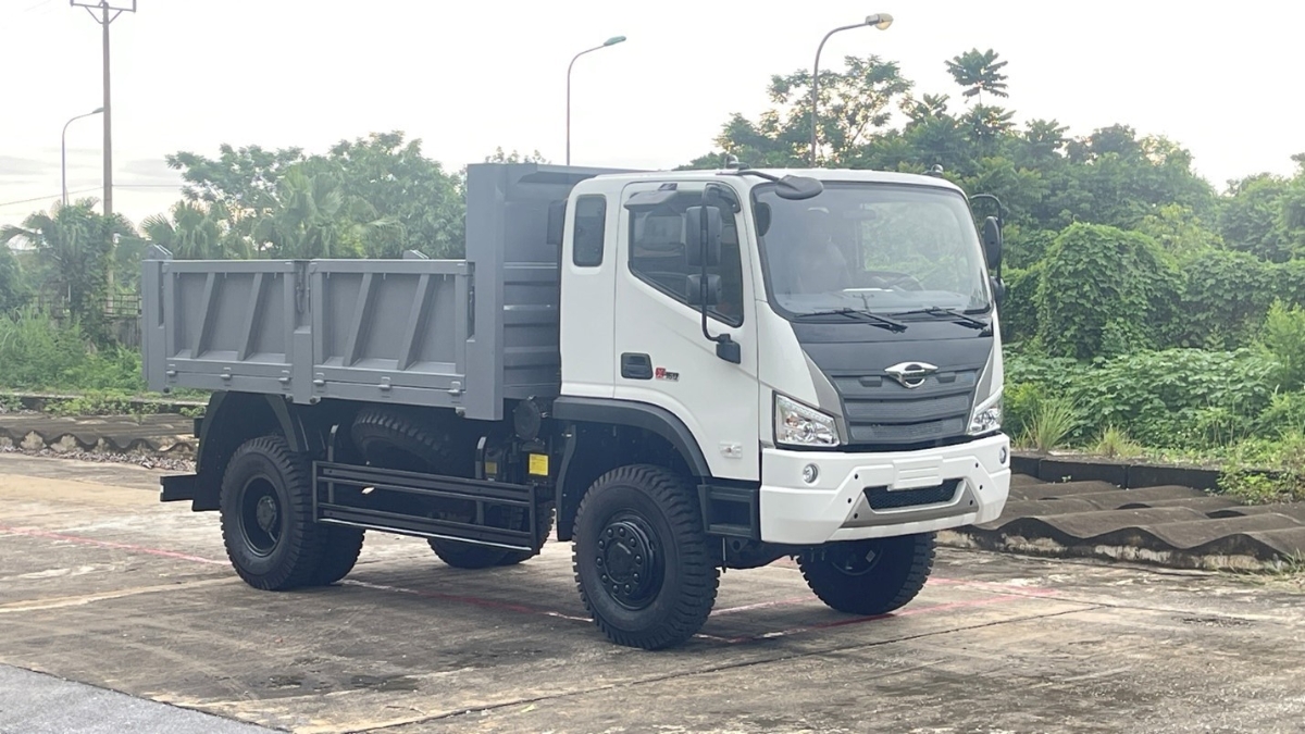 Forland X160, thể tích thùng hàng 6,7m3.