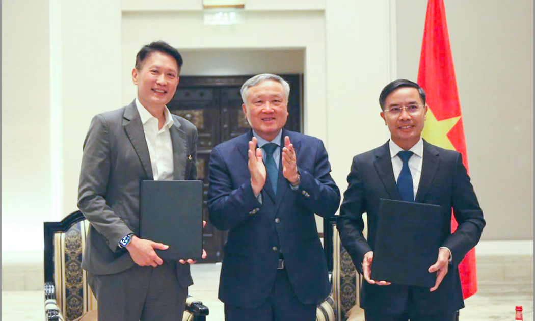 Phó Thủ tướng Nguyễn Hòa Bình chứng kiến lễ ký kết Biên bản ghi nhớ (MOU) hợp tác giữa Binance và thành phố Đà Nẵng về phát triển công nghệ blockchain và tài sản số.