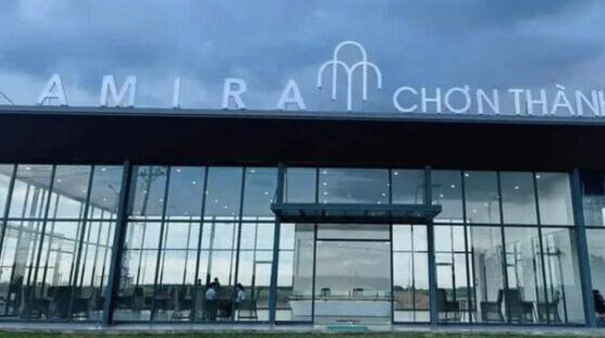 Công ty TNHH Công Nghiệp - Bất Động Sản và Xây dựng Song Phương là chủ đầu tư Khu dân cư Phước Thắng còn có tên gọi là dự án Amira Chơn Thành, có quy mô hơn 56,5 ha.