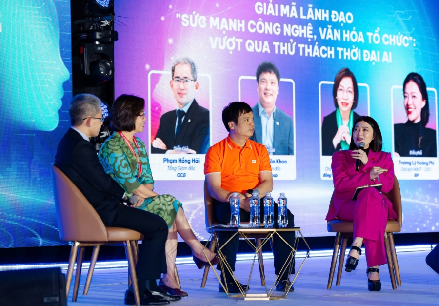 Các chuyên gia, doanh nghiệp thảo luận tại tọa đàm trong khuôn khổ sự kiện.