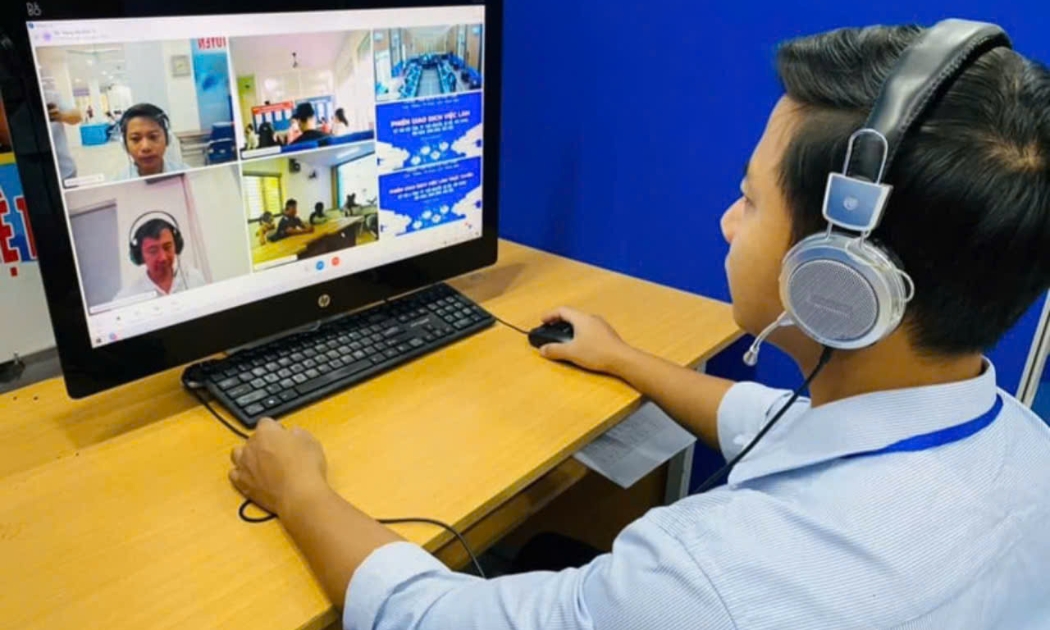 Hỗ trợ kết nối việc làm cho lao động tại Hà Nội. Ảnh: Thu Hằng.