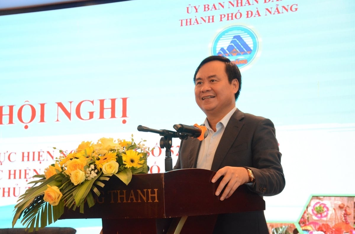 Thứ trưởng Võ Văn Hưng: "Làng nghề truyền thống không chỉ mang lại giá trị kinh tế mà còn góp phần giữ gìn bản sắc văn hóa, hồn cốt dân tộc".