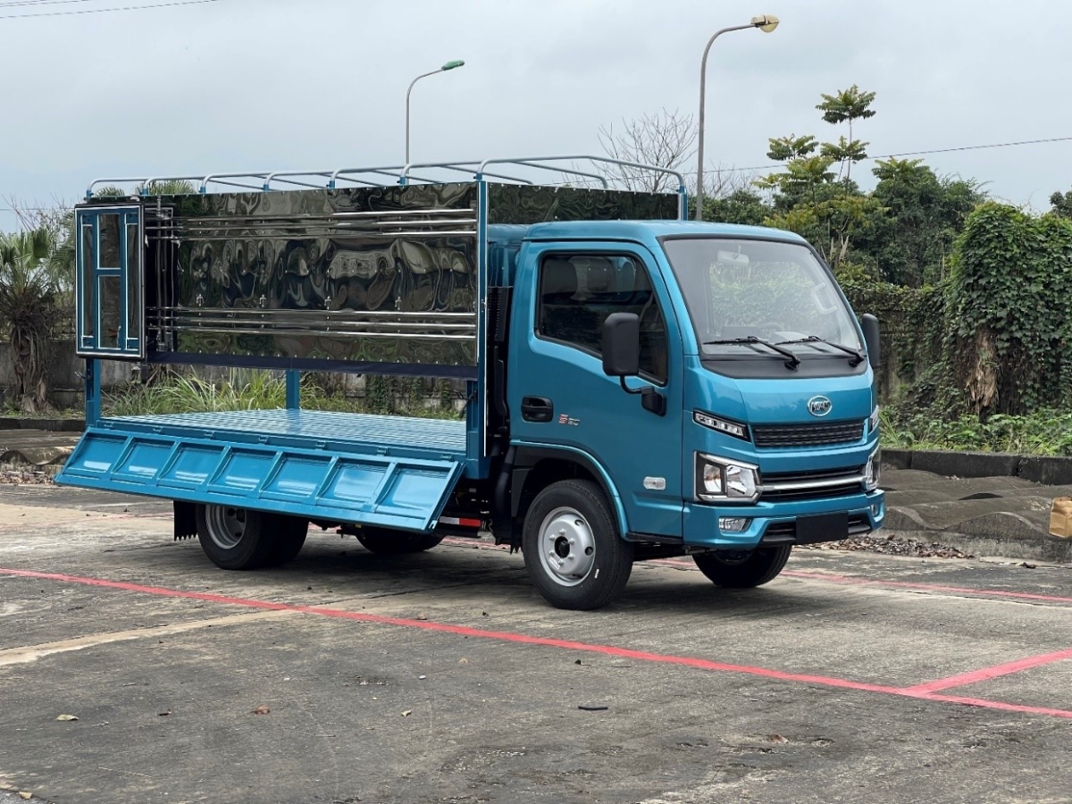 VEAM S80 – Tải trọng 1,5 tấn/1,9 tấn thùng dài 3650mm.