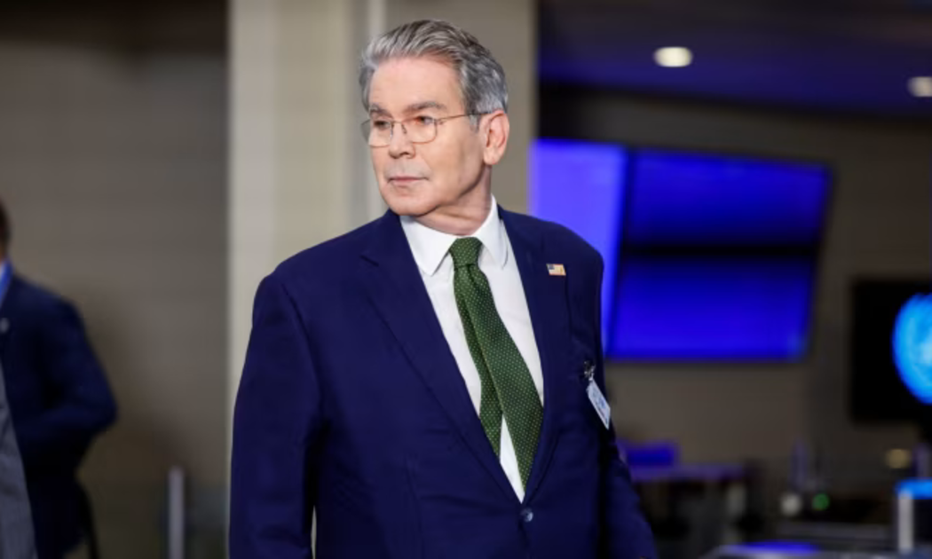 Bộ trưởng Tài chính Mỹ Scott Bessent - Ảnh: Reuters