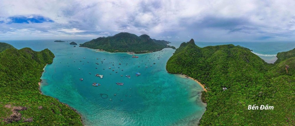 Một góc Vườn Quốc gia Côn Đảo.