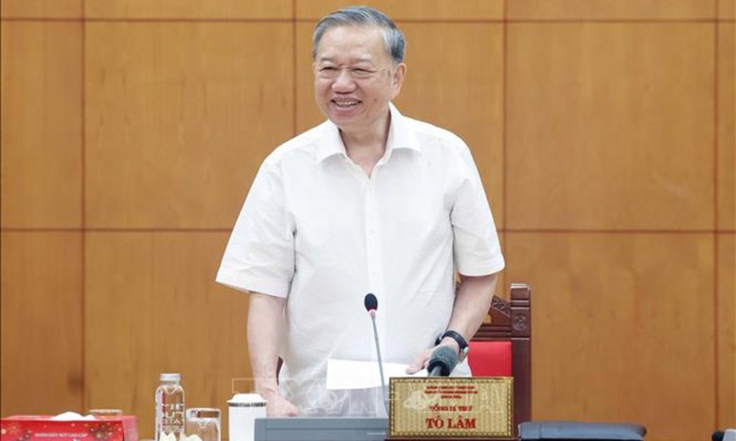 Tổng Bí thư Tô Lâm chủ trì buổi làm việc với Thường trực các Tiểu ban Đại hội XIV của Đảng cho ý kiến tiếp tục hoàn thiện các dự thảo Văn kiện trình Đại hội XIV của Đảng. Ảnh: TTXVN