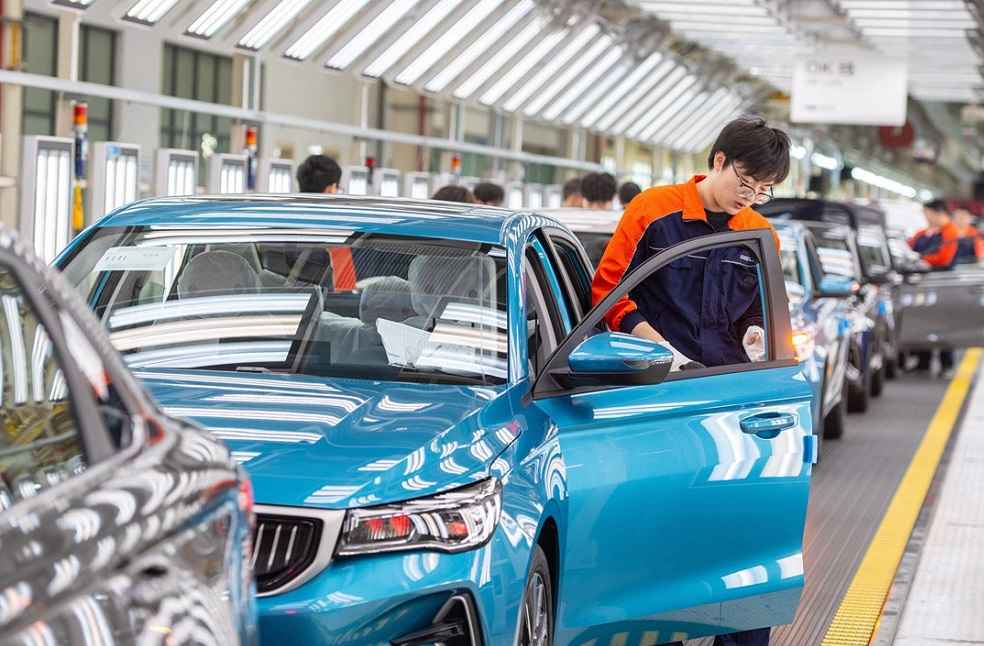 <i>Theo một chuyên gia trong ngành, ngành công nghiệp ô tô Trung Quốc có thể sẽ bán được hơn 40 triệu xe mỗi năm trong 5 năm tới - bao gồm 10 triệu xe ra thị trường nước ngoài - vì lĩnh vực này vẫn còn 