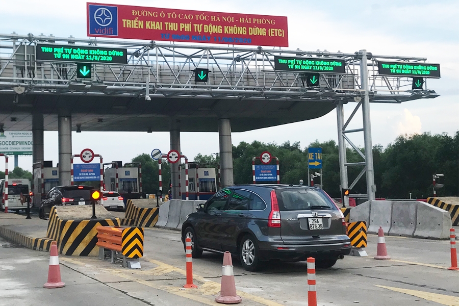 Gần 50% tài khoản giao thông chưa kết nối phương tiện thanh toán không dùng tiền mặt.