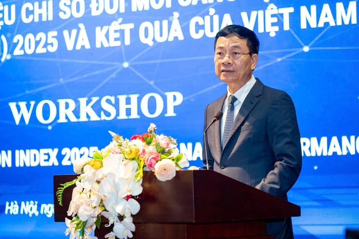 Bộ trưởng Nguyễn Mạnh Hùng phát biểu khai mạc Hội thảo. 