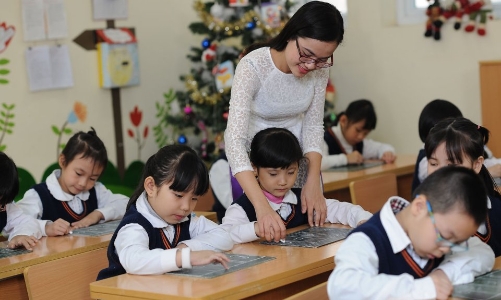 Bộ Nội vụ đề nghị sử dụng hiệu quả biên chế giáo viên, tránh thừa, thiếu cục bộ 