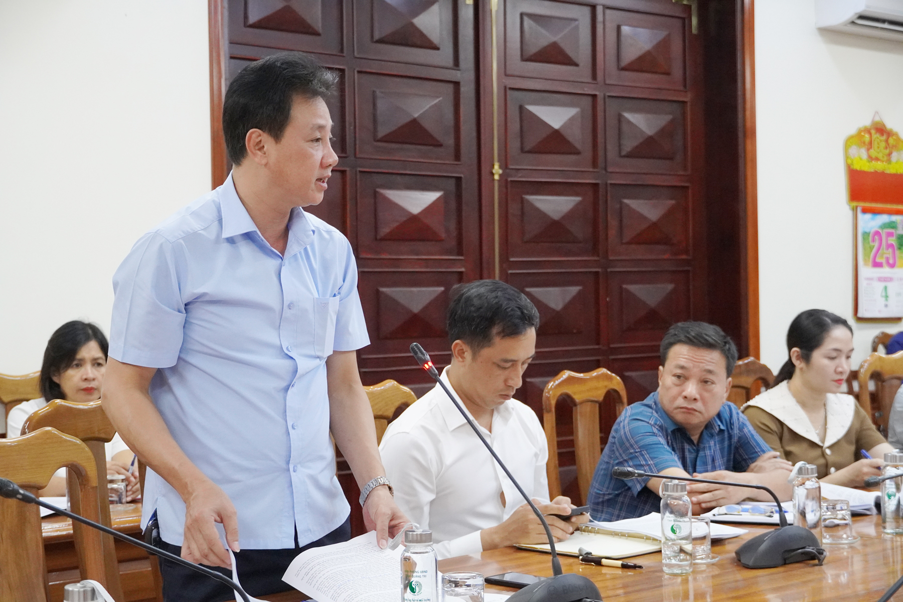 Đại diện lãnh đạo Sở Xây dựng tham gia ý kiến tại buổi làm việc