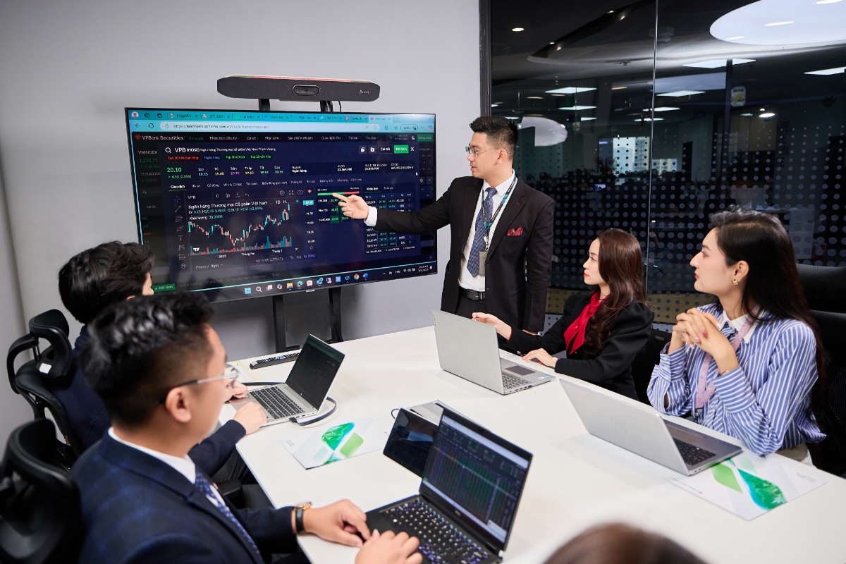 VPBankS vừa được thừa hưởng nền tảng từ ngân hàng mẹ, vừa đầu tư mạnh mẽ vào công nghệ hiện đại. (Ảnh: VPBankS).