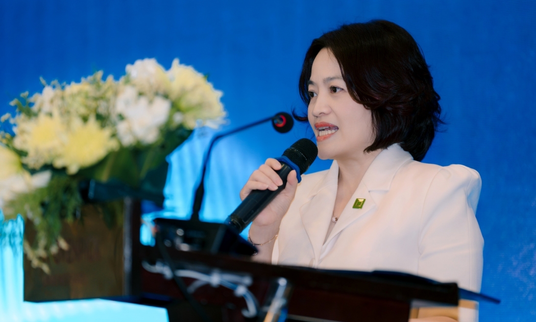 Bà Đặng Thị Thanh Vân, Tổng Giám đốc Công ty Cổ phần Savvycom, nhấn mạnh AI chỉ có ý nghĩa khi giải quyết vấn đề kinh doanh cụ thể, tăng năng suất hiệu quả vận hành, giảm thời gian lao động cho nhân lực. 
