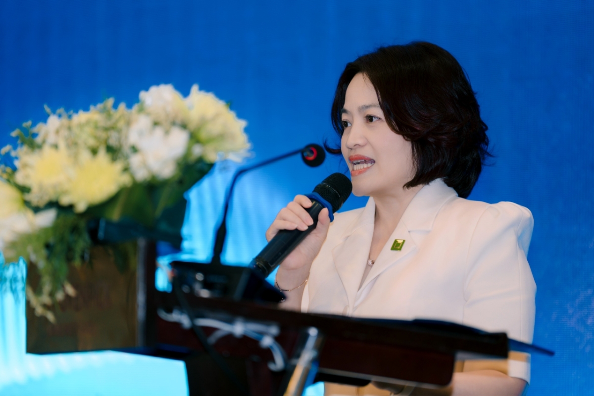 Bà Đặng Thị Thanh Vân, Tổng Giám đốc Công ty Cổ phần Savvycom, nhấn mạnh AI chỉ có ý nghĩa khi giải quyết vấn đề kinh doanh cụ thể, tăng năng suất hiệu quả vận hành, giảm thời gian lao động cho nhân lực. 