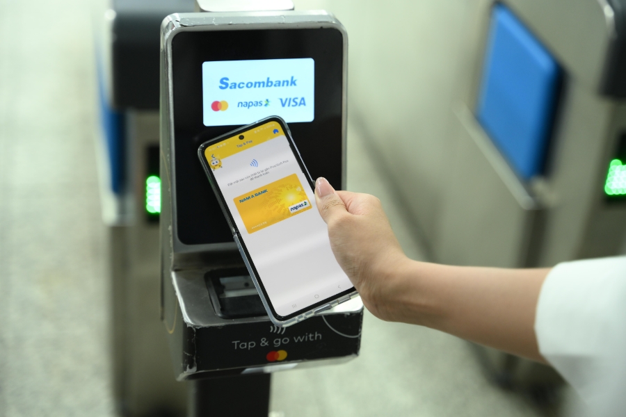 Người dùng có thể số hóa thẻ nội địa lên điện thoại, đồng hồ thông minh và thanh toán chạm qua NFC, không cần mang thẻ vật lý.