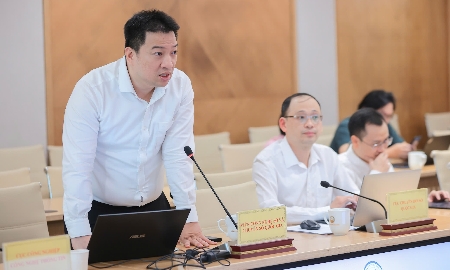 Ông Hồ Đức Thắng, Viện trưởng Viện Công nghệ số và Chuyển đổi số quốc gia (Bộ Khoa học và Công nghệ) thông tin về chương trình đưa AI vào giáo dục tại Họp báo tháng 9 của Bộ Khoa học và Công nghệ.