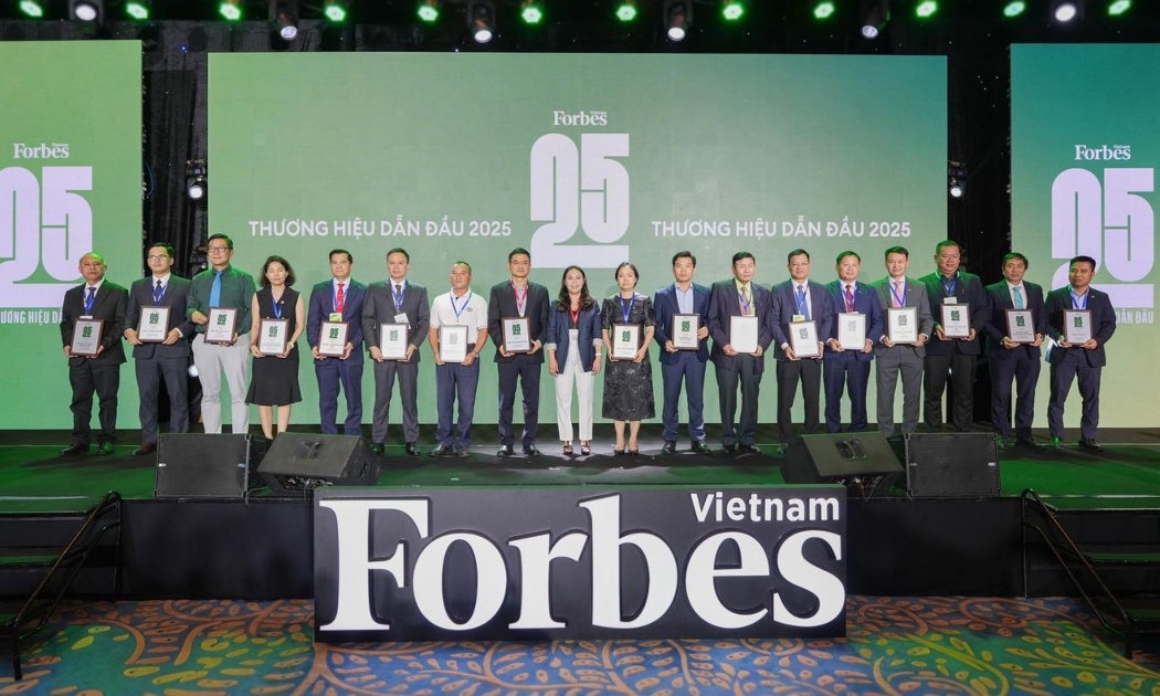 Tập đoàn Nguyên liệu Á Châu AIG được vinh danh Top 25 thương hiệu dẫn đầu Việt Nam do Forbes Việt Nam bình chọn.