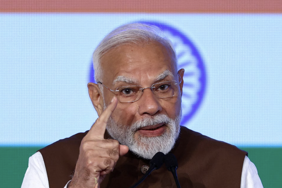 Thủ tướng Ấn Độ Narendra Modi, người gần đây kêu gọi mạnh mẽ người dân nước này dùng hàng sản xuất nội địa thay cho hàng nhập khẩu - Ảnh: Reuters.