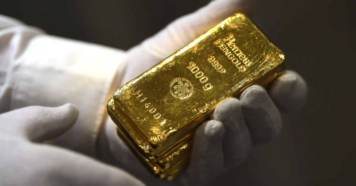 Vàng tăng giá sau báo cáo lạm phát Mỹ, quỹ SPDR Gold Trust mua gần 9 tấn