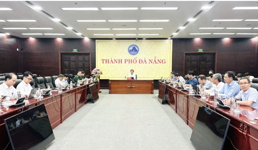 Quang cảnh cuộc họp Ban chỉ huy Phòng thủ dân sự thành phố Đà Nẵng tại Trung tâm Hành chính thành phố.