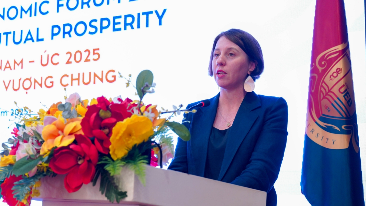 Phó Đại sứ Australia tại Việt Nam Renee Deschamps phát biểu tại sự kiện.