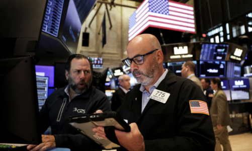 Chứng khoán Mỹ tăng điểm nhờ kỳ vọng lãi suất giảm, giá dầu tăng sau tin Nga - Ukraine