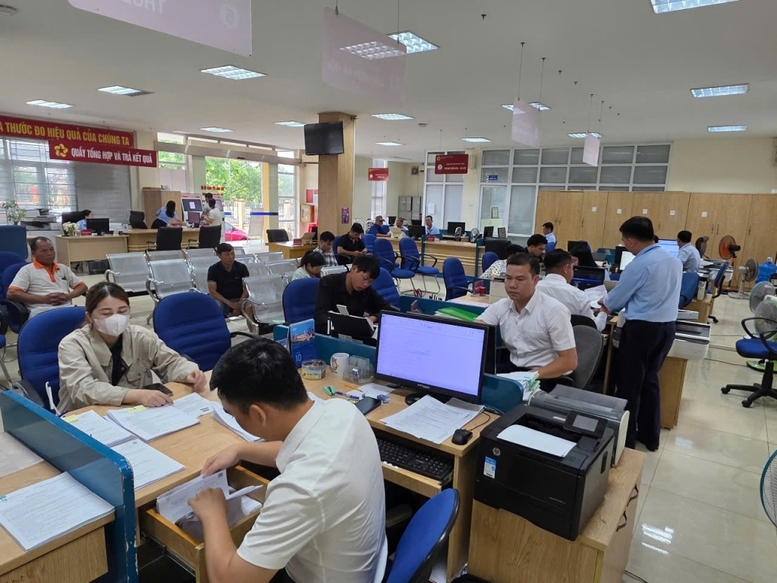 Bộ Chính trị, Ban Bí thư yêu cầu tiếp tục nâng cao hiệu quả hoạt động của hệ thống chính trị và bộ máy chính quyền địa phương 2 cấp. Ảnh: VGP