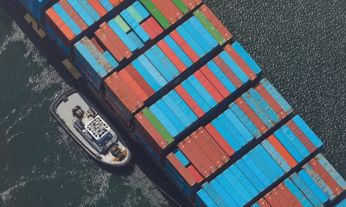 Thuế quan và đồng euro mạnh khiến xuất khẩu của châu Âu sang Mỹ gặp khó