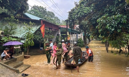 Hơn 6.400 người dân Thanh Hóa đã được sơ tán tránh bão số 10