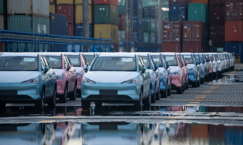 Cuộc chiến giảm giá khốc liệt có thể “xóa sổ” nhiều hãng xe điện Trung Quốc