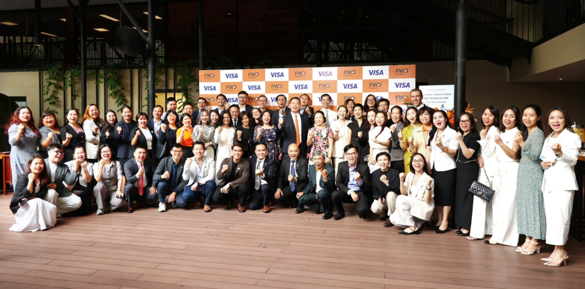 Theo bà Đặng Tuyết Dung, sự hợp tác này sẽ mở rộng khả năng tiếp cận bảo hiểm và gia tăng giá trị tài chính cho cộng đồng.