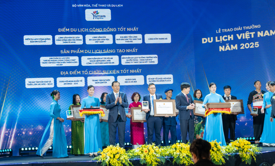 Sản phẩm du lịch “Đường Trường Sơn huyền thoại - Hang Chỉ Huy” nhận Giải thưởng Du lịch Việt Nam 2025.