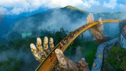 Vietnam Tourism Awards 2025 honors 113 outstanding enterprises
