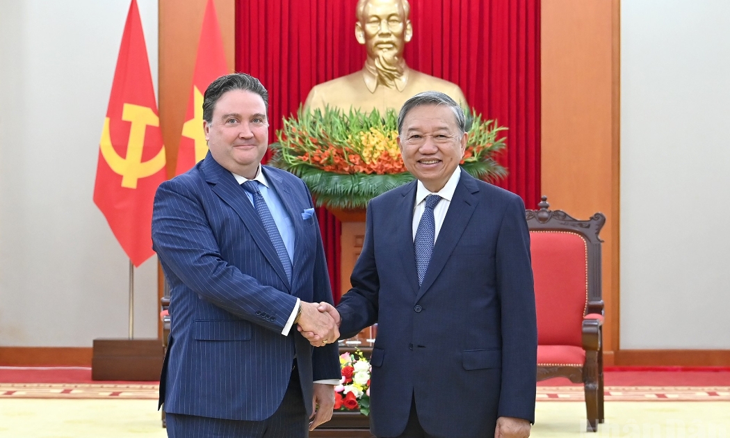 Tổng Bí thư Tô Lâm tiếp Đại sứ Mỹ tại Việt Nam Marc E. Knapper. Ảnh: Báo Nhân dân.