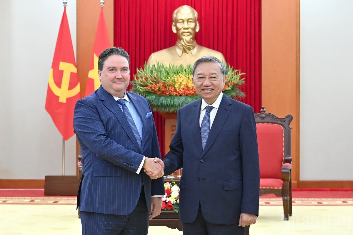 Tổng Bí thư Tô Lâm tiếp Đại sứ Mỹ tại Việt Nam Marc E. Knapper. Ảnh: Báo Nhân dân.