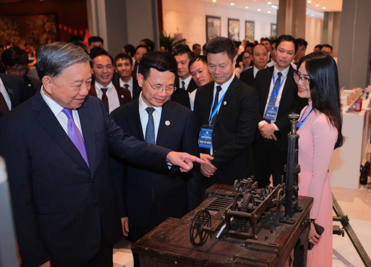 Chiều 29/9/2025, tại Trung tâm Hội nghị Quốc gia, Bộ Khoa học và Công nghệ (KH&CN) long trọng tổ chức Lễ kỷ niệm 80 năm ngành Bưu chính và Viễn thông và 66 năm ngành Khoa học và Công nghệ.