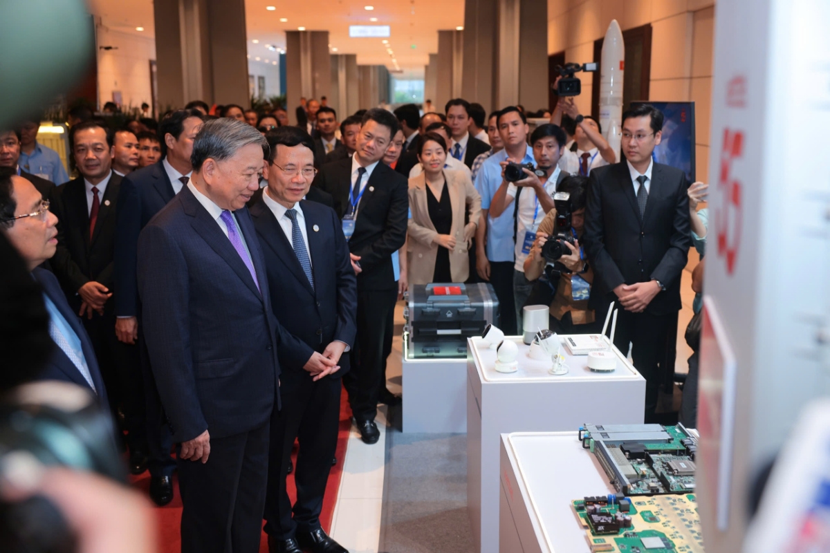 Chiều 29/9/2025, tại Trung tâm Hội nghị Quốc gia, Bộ Khoa học và Công nghệ (KH&CN) long trọng tổ chức Lễ kỷ niệm 80 năm ngành Bưu chính và Viễn thông và 66 năm ngành Khoa học và Công nghệ