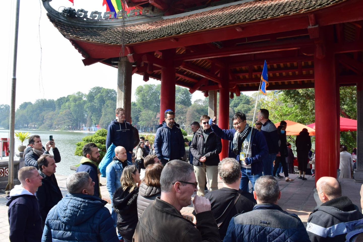 Các chương trình đào tạo cần phải đưa vào các học phần như quản trị du lịch xanh, quản trị rủi ro môi trường, ứng dụng ESG...