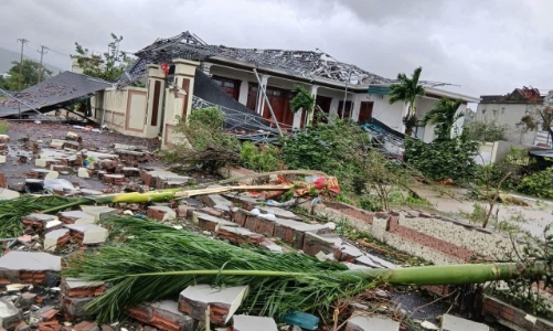 Miền Trung chịu thiệt hại nặng nề do bão Bualoi