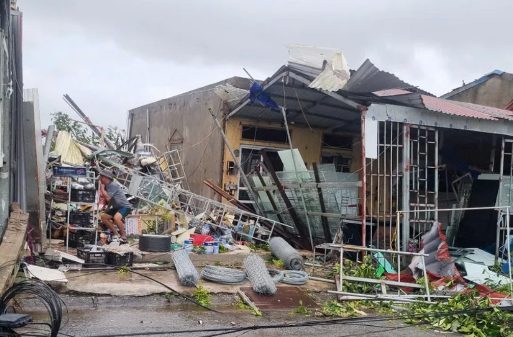 Hình ảnh&nbsp;tại xã Quý Nhất, Ninh Bình sau khi giông lốc quét qua