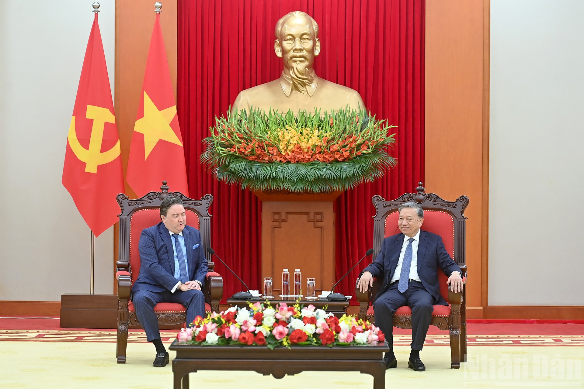 Tổng Bí thư Tô Lâm khẳng định Việt Nam sẽ tiếp tục tạo môi trường đầu tư thuận lợi cho các doanh nghiệp Mỹ đầu tư tại Việt Nam. Ảnh: Báo Nhân dân.