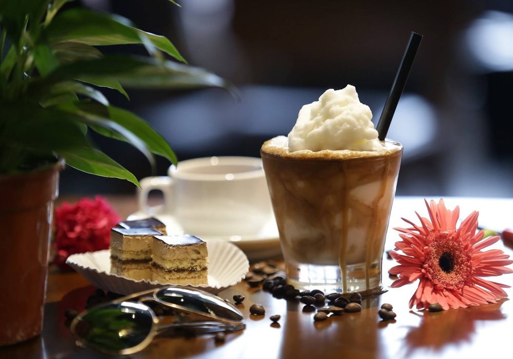 Cà phê cốt dừa cũng chinh phục thực khách.