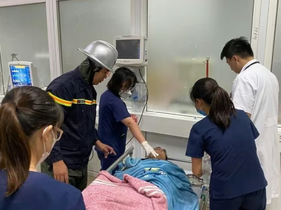 Các nạn nhân bị thương đã được đưa đến bệnh viện để theo dõi, điều trị