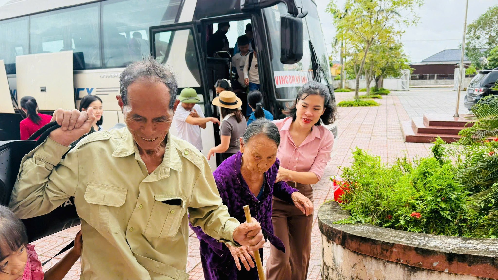 Hà Tĩnh đã sơ tán 8.908 hộ dân tránh trú