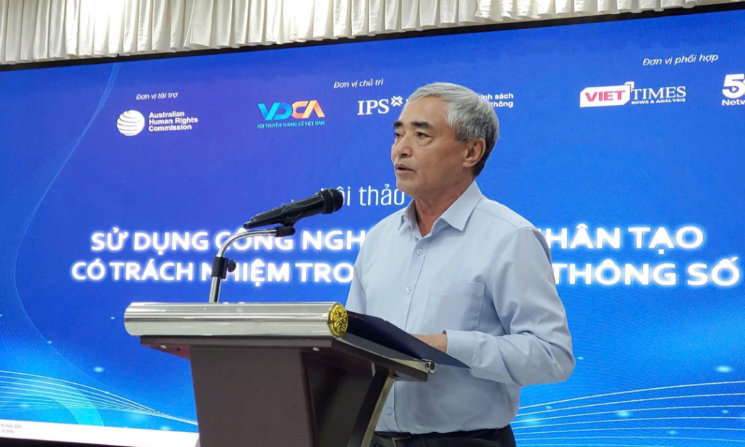 Ông Nguyễn Minh Hồng, Chủ tịch Hội Truyền thông số Việt Nam tại buổi công bố Bộ quy tắc sử dụng AI có trách nhiệm, sáng 30/9.