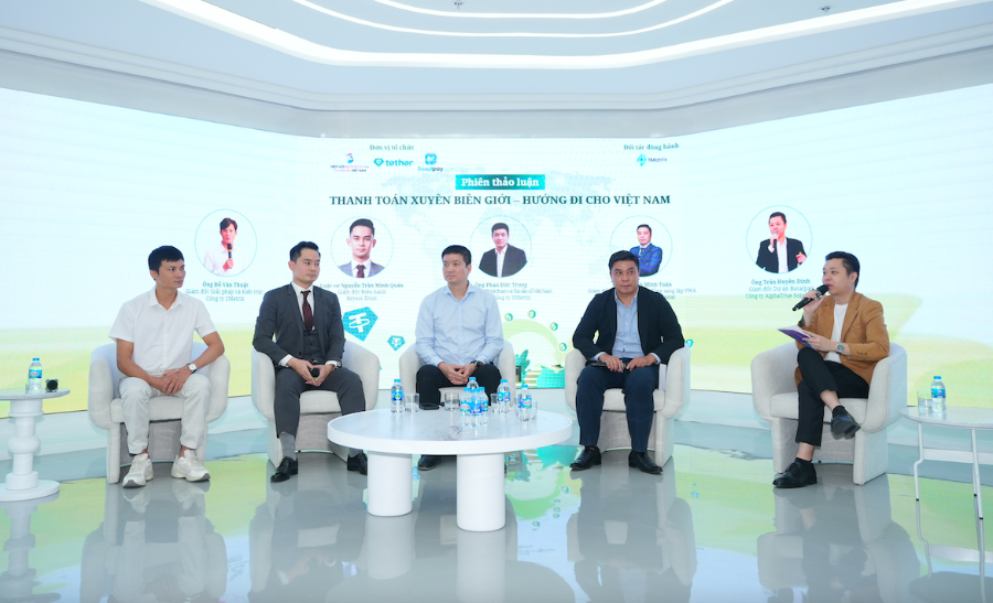 Thảo luận “Thanh toán xuyên biên giới - Hướng đi cho Việt Nam”.