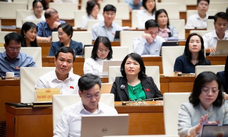 Đại biểu Quốc hội góp ý về việc tăng phí bảo hiểm tiền gửi